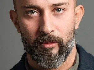 Ozan Ayhan